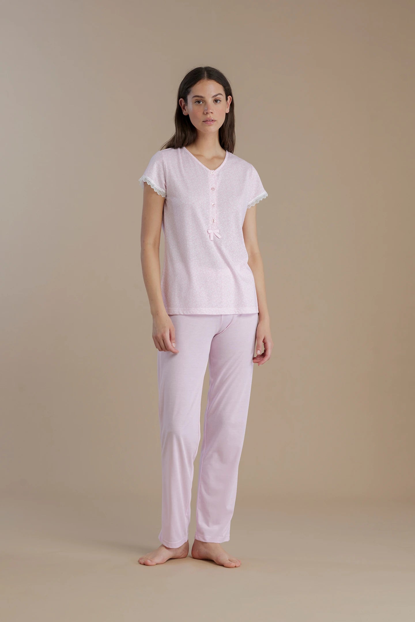 Pigiama donna in cotone con top manica corta e pantalone lungo senza polsini