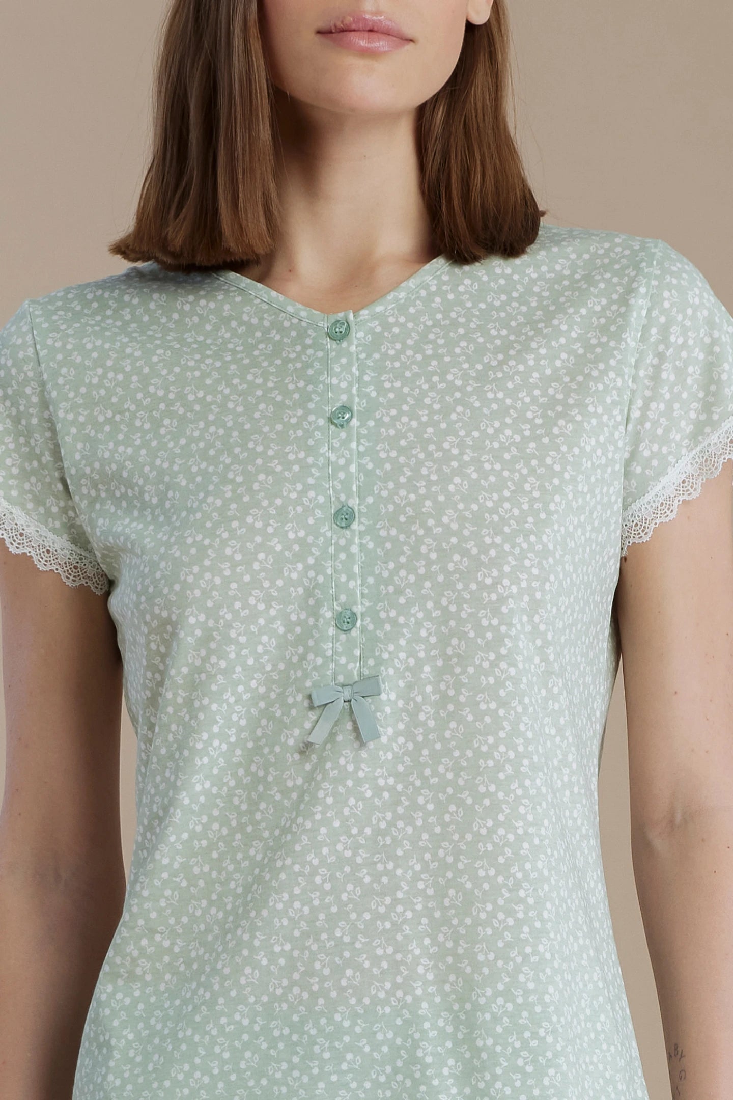 Pigiama donna in cotone con top manica corta e pantalone lungo senza polsini