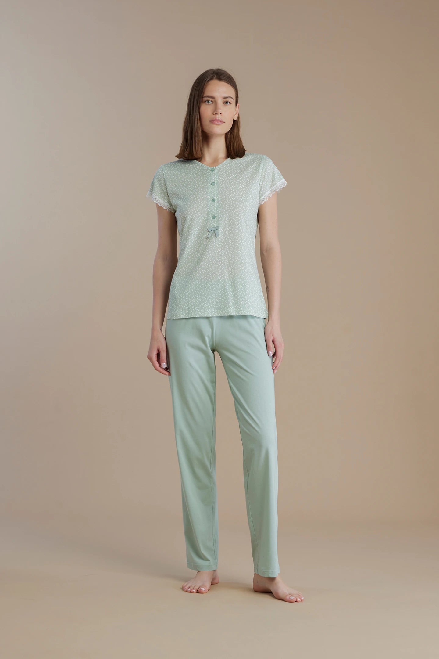 Pigiama donna in cotone con top manica corta e pantalone lungo senza polsini