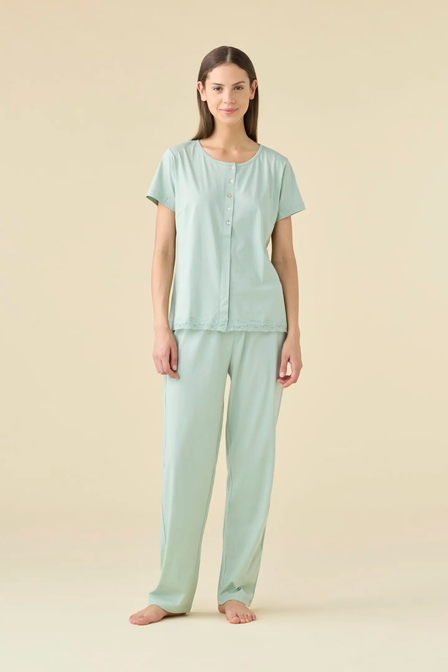 Pigiama donna in cotone con maniche corte, abbottonatura frontale