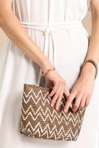 Pochette con chiusura zip articolo zig zag.