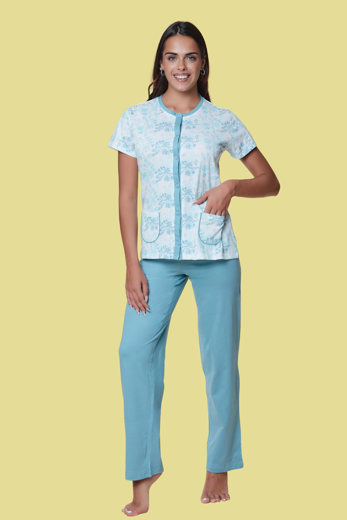 Pigiama da donna mezza manica con abbottonatura frontale, pantalone lungo - Azzurro