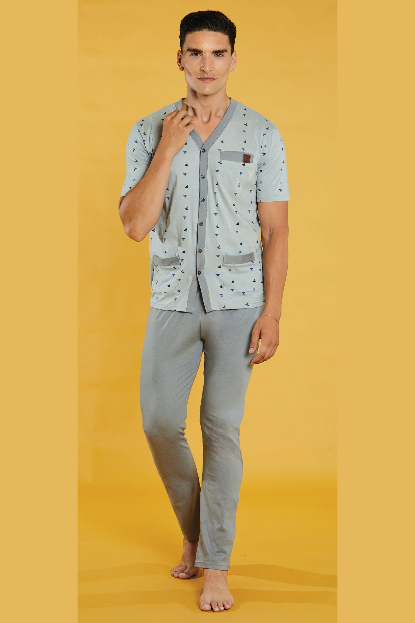 Pigiama uomo Manica corta e pantalone lungo, abbottonatura frontale