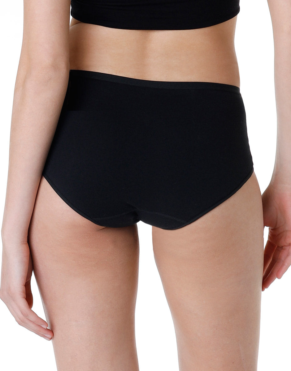 Slip midi assorbente lavabile in cotone elasticizzato.