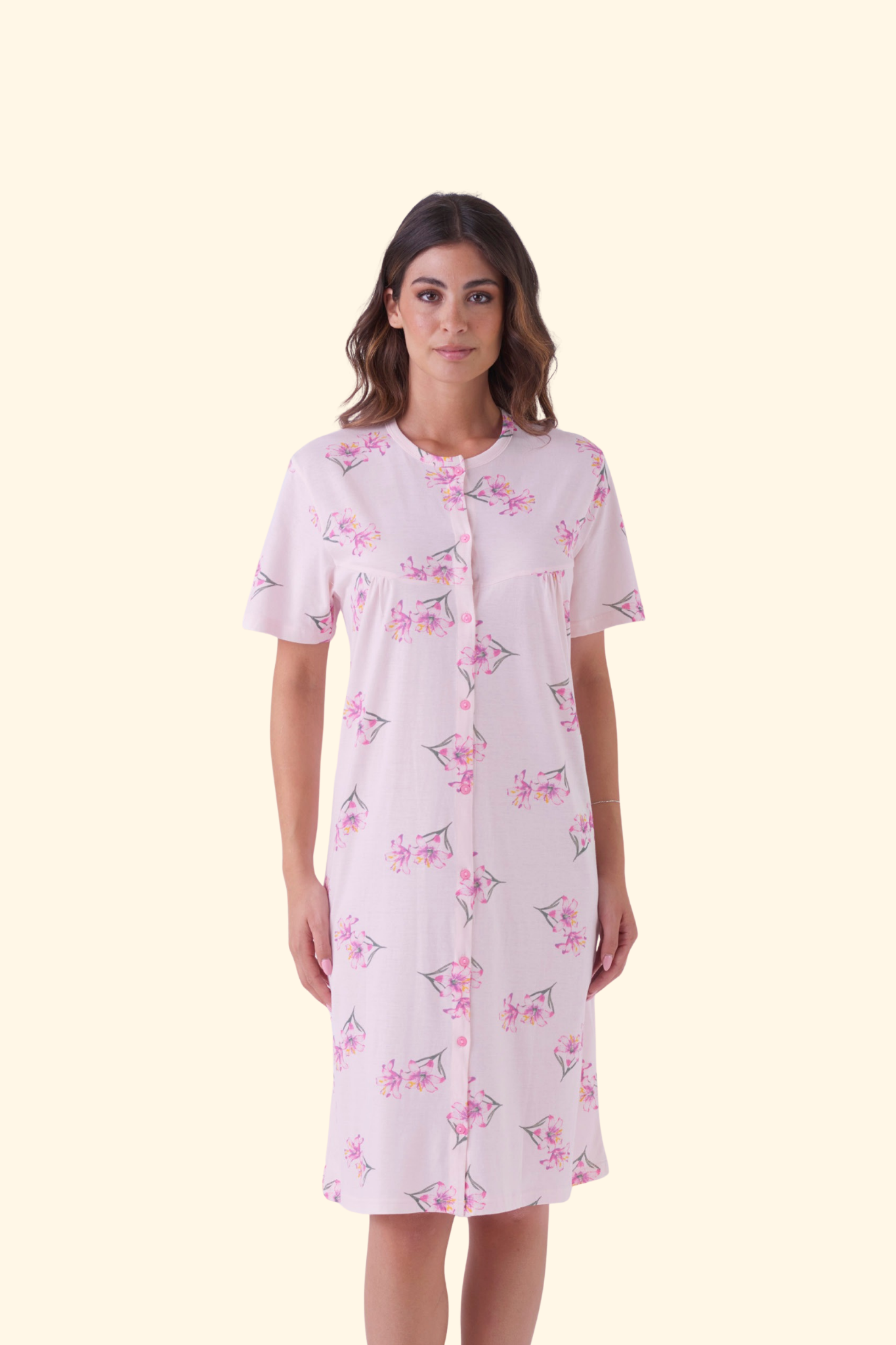 Camicia da notte donna manica corta con bottoni fantasia floreale.